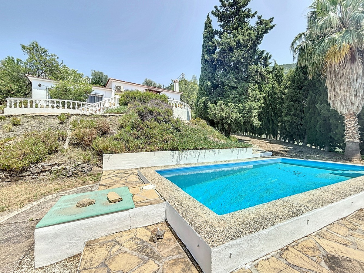 Te koop Vrijstaande Villa Costa Del Sol Alcaucín € 334.000,-