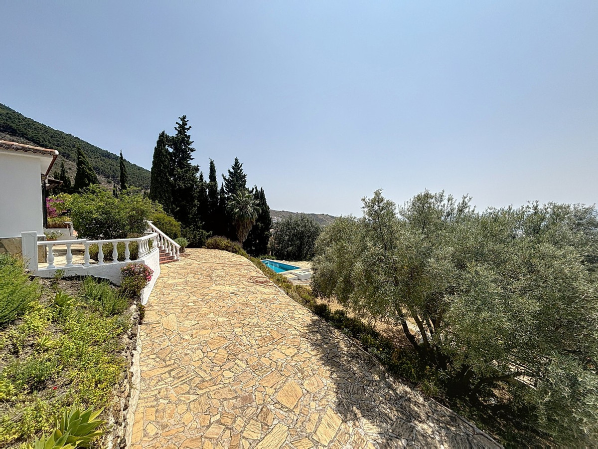 Te koop Vrijstaande Villa Costa Del Sol Alcaucín € 334.000,-