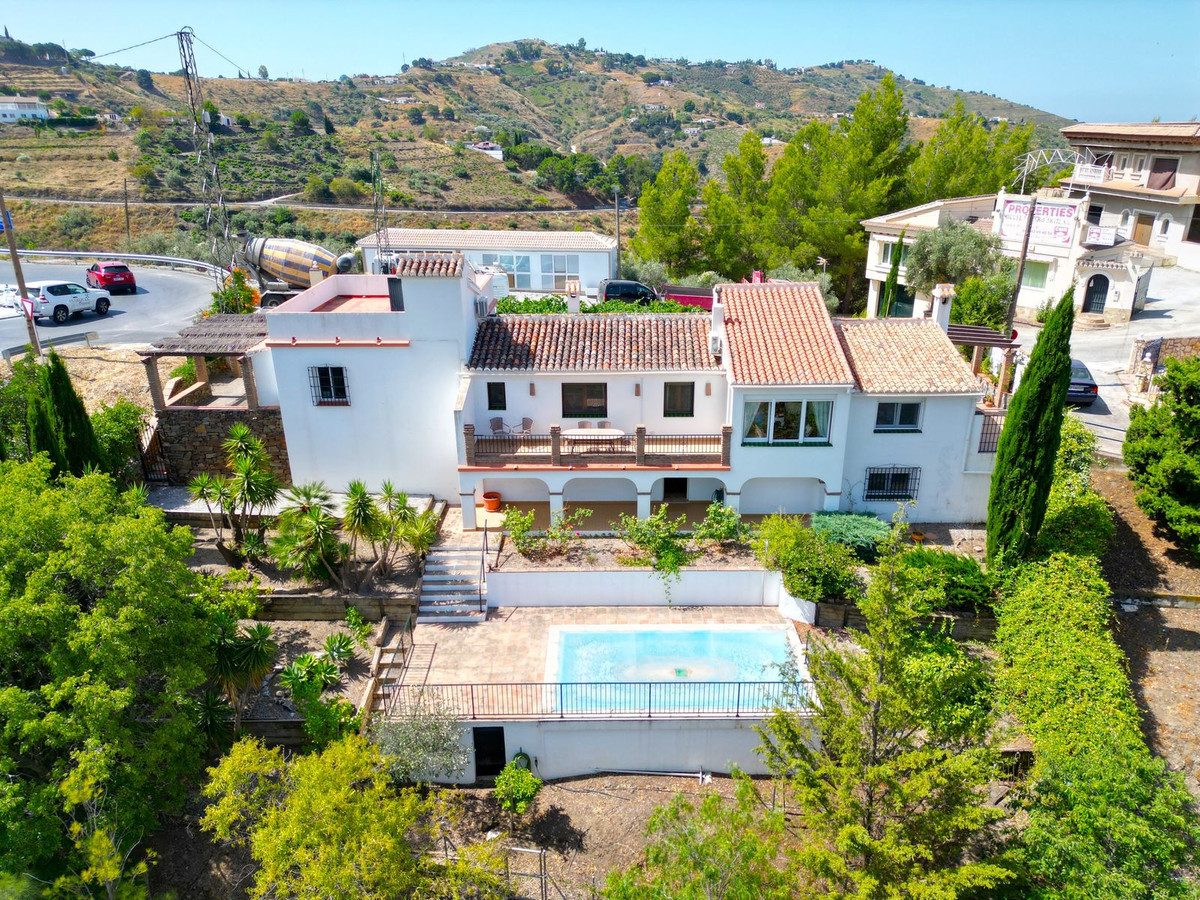 Te koop Vrijstaande Villa Costa Del Sol Cómpeta € 497.000,-