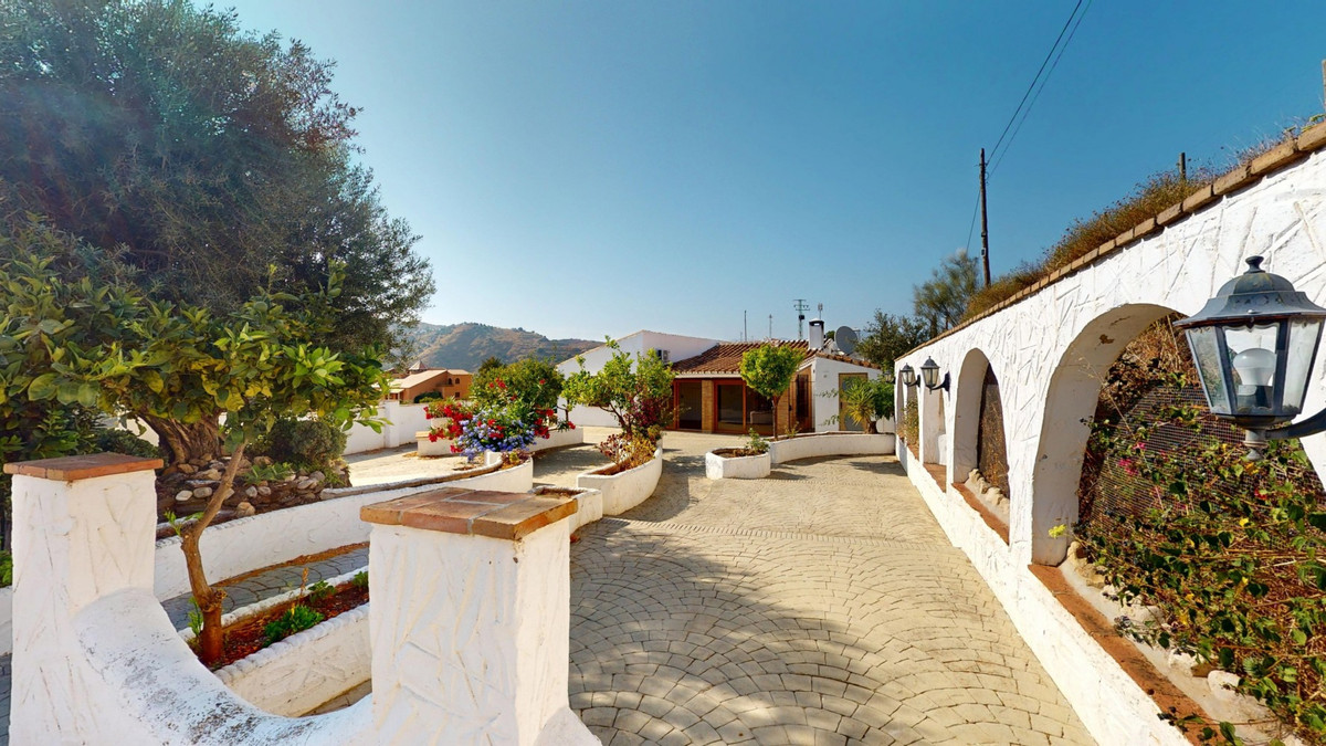 Te koop Vrijstaande Villa Costa Del Sol La Viñuela € 497.000,-