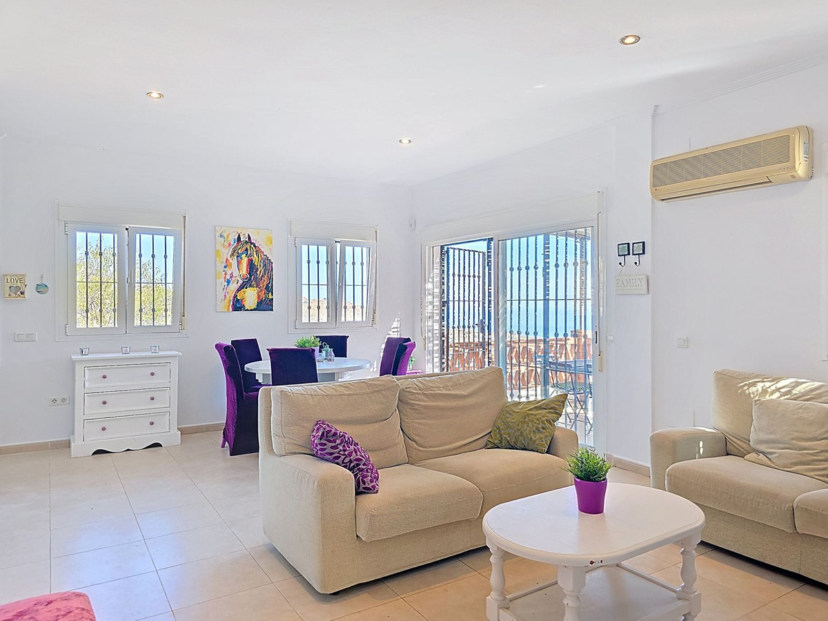 Te koop Vrijstaande Villa Costa Del Sol Arenas € 299.000,-