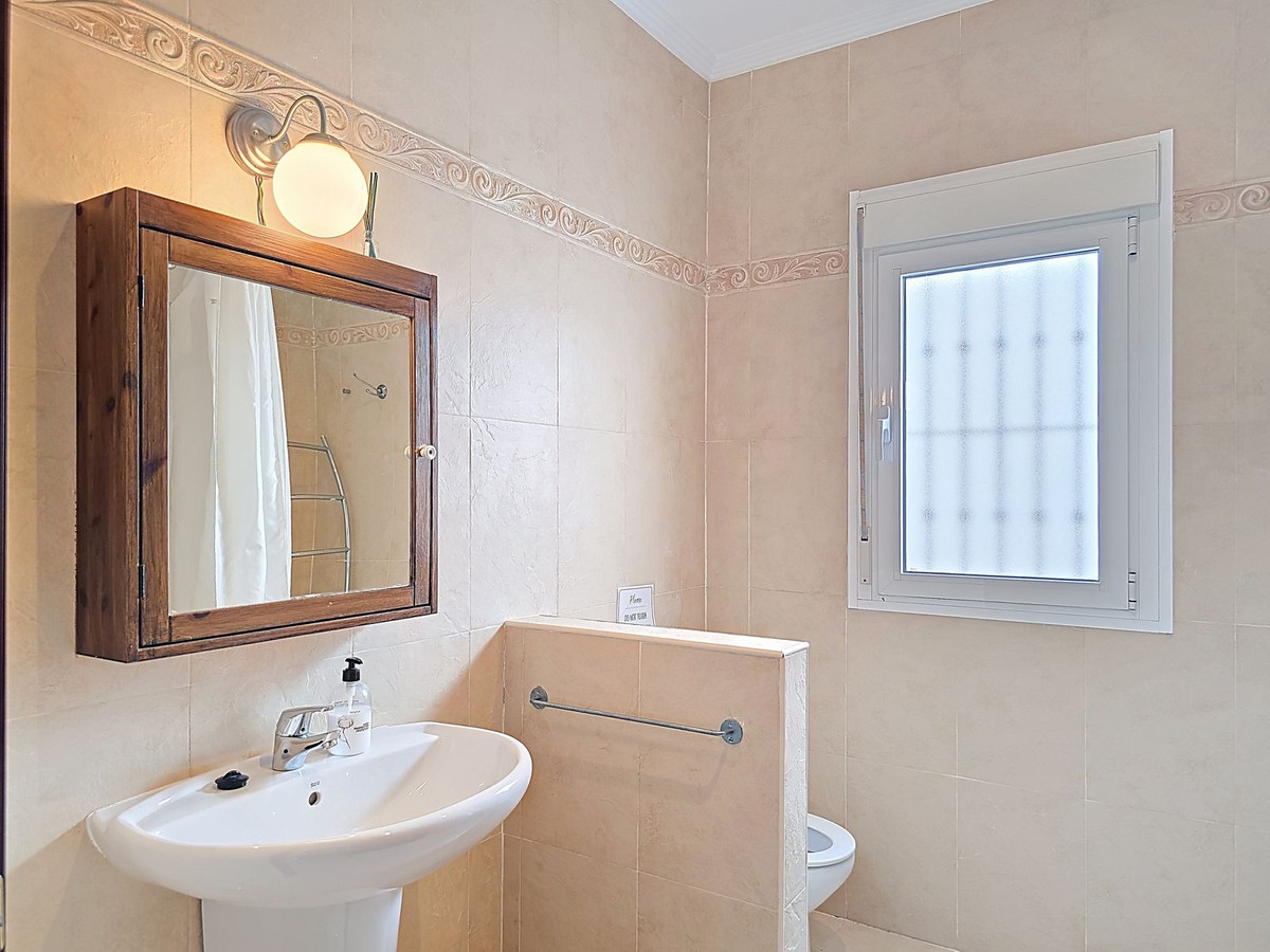 Te koop Vrijstaande Villa Costa Del Sol Arenas € 299.000,-