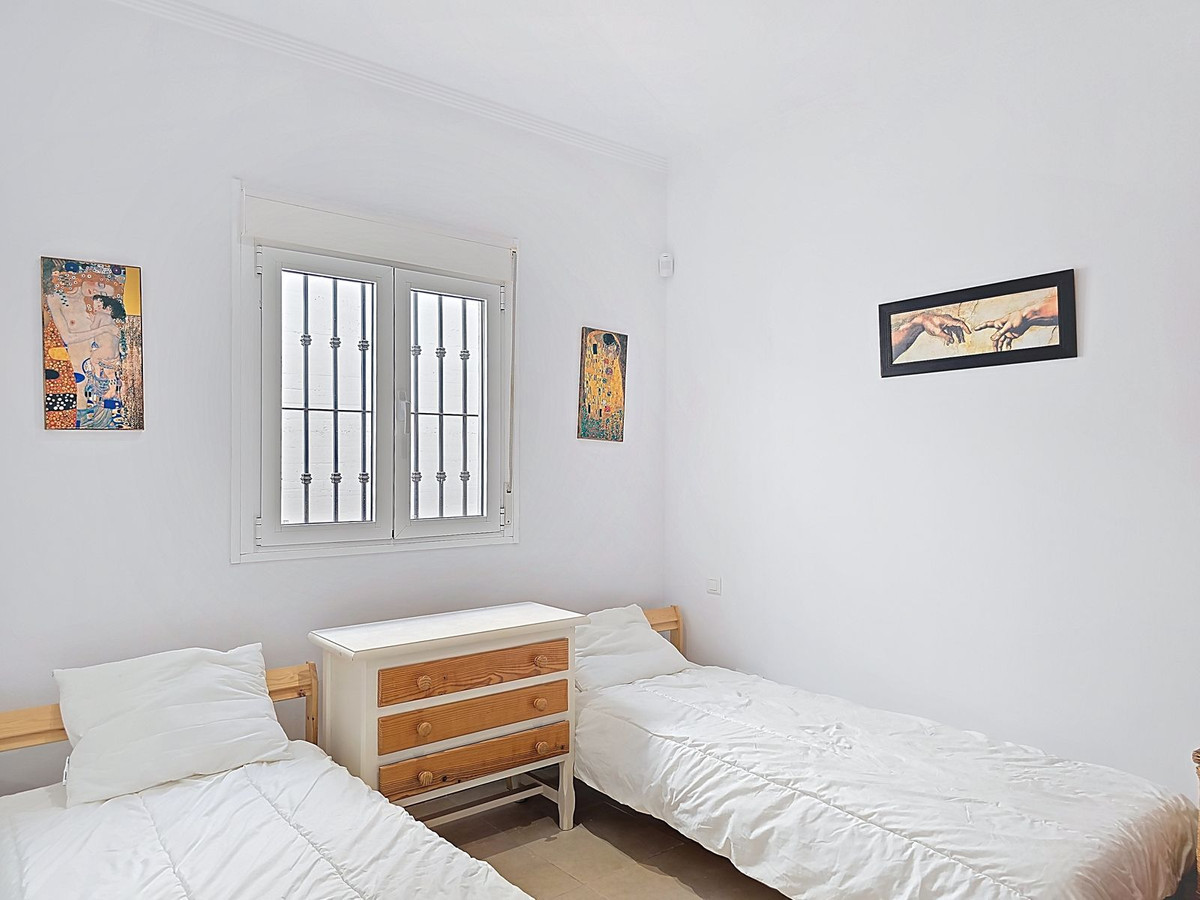 Te koop Vrijstaande Villa Costa Del Sol Arenas € 299.000,-