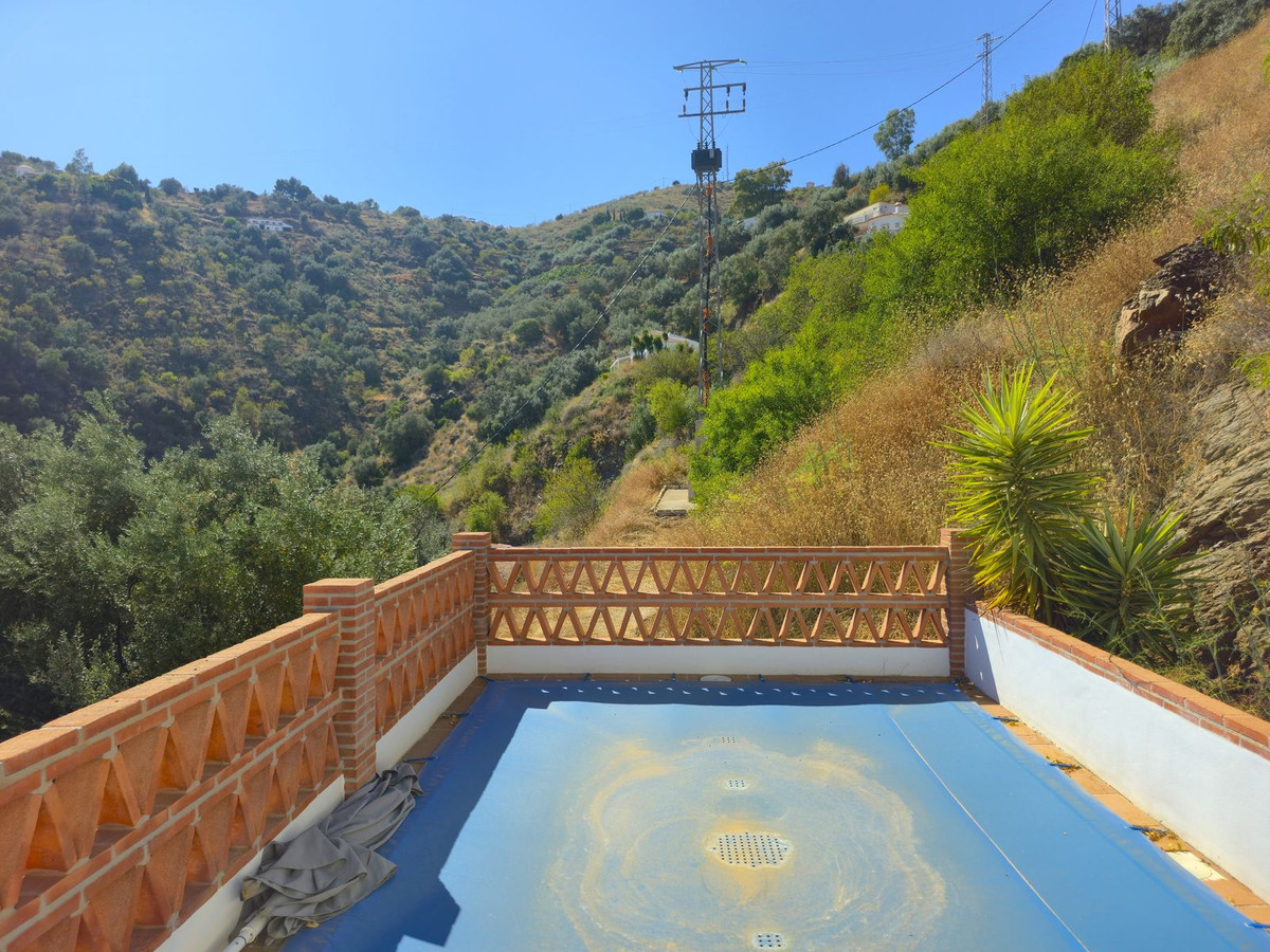 Te koop Vrijstaande Villa Costa Del Sol Arenas € 299.000,-