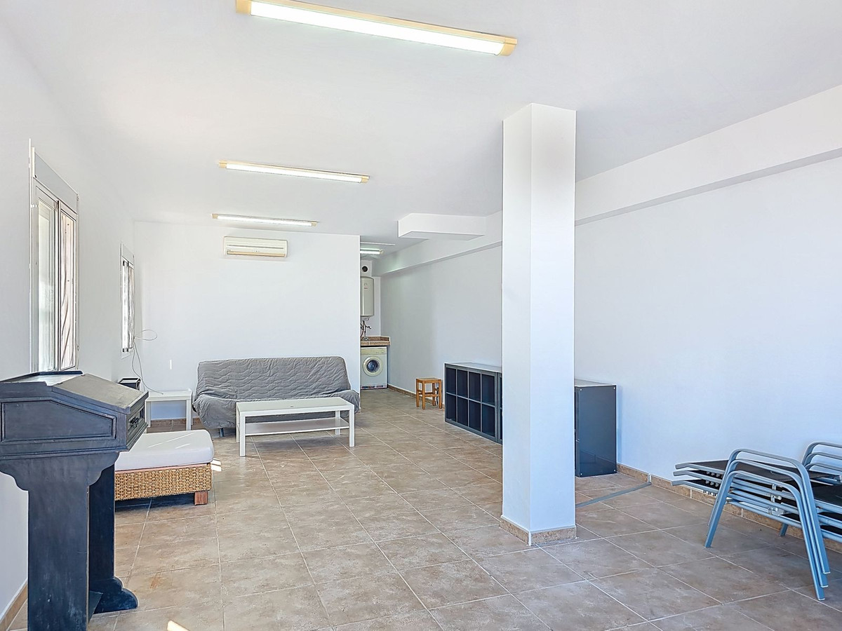 Te koop Vrijstaande Villa Costa Del Sol Arenas € 299.000,-