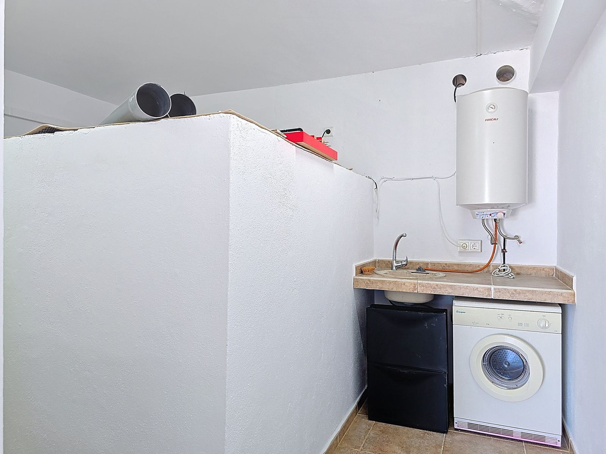 Te koop Vrijstaande Villa Costa Del Sol Arenas € 299.000,-