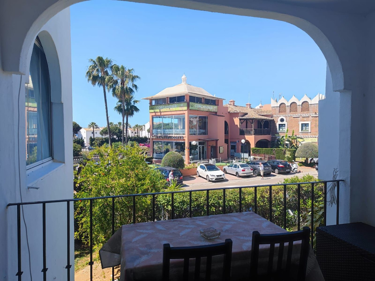 Te koop Middle Floor Studio Costa Del Sol Calahonda € 160.000,-