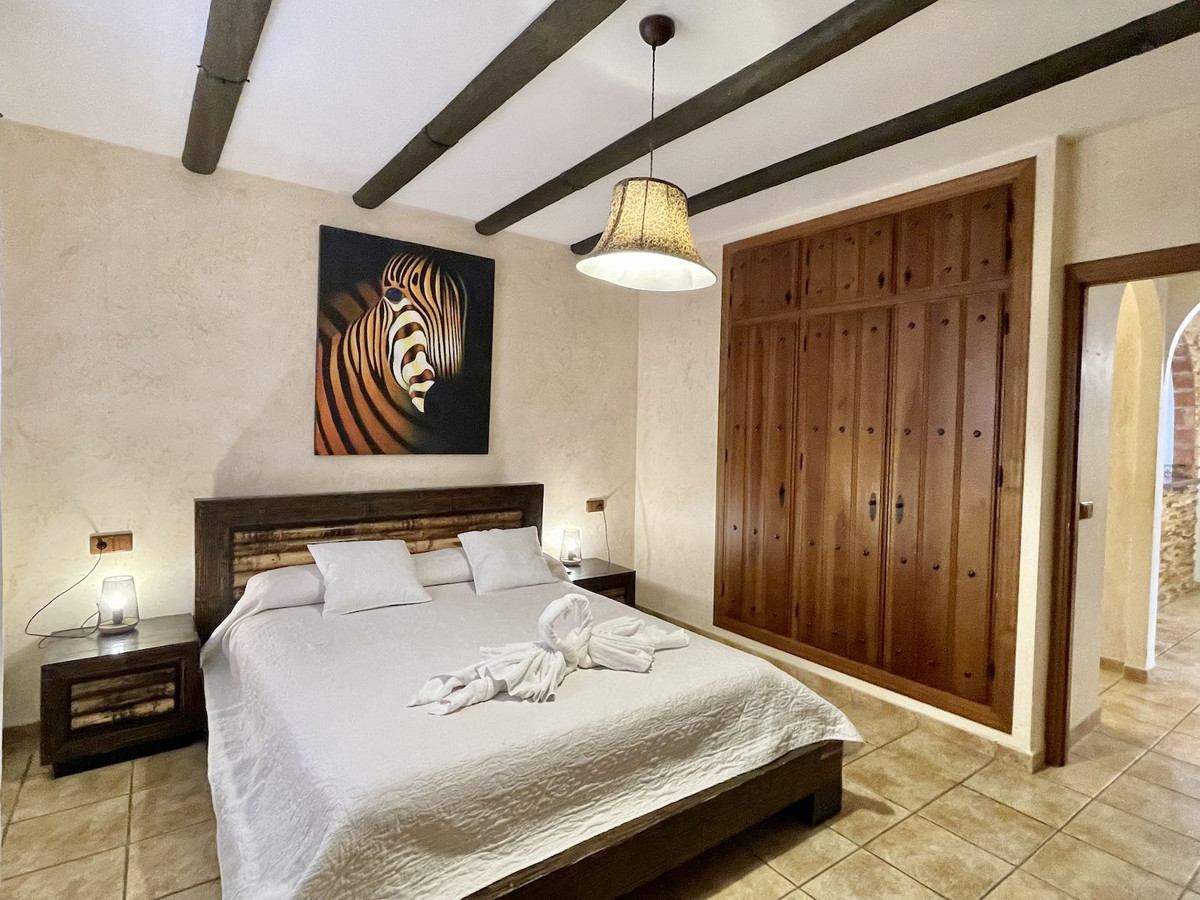 Te koop Vrijstaande Villa Costa Del Sol Frigiliana € 480.000,-