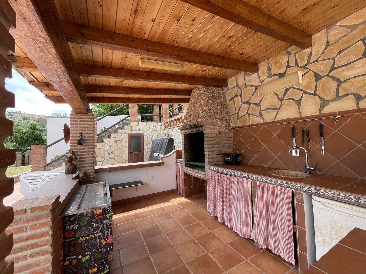 Te koop Vrijstaande Villa Costa Del Sol Frigiliana € 480.000,-