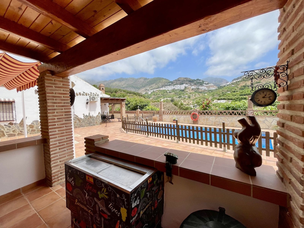 Te koop Vrijstaande Villa Costa Del Sol Frigiliana € 480.000,-