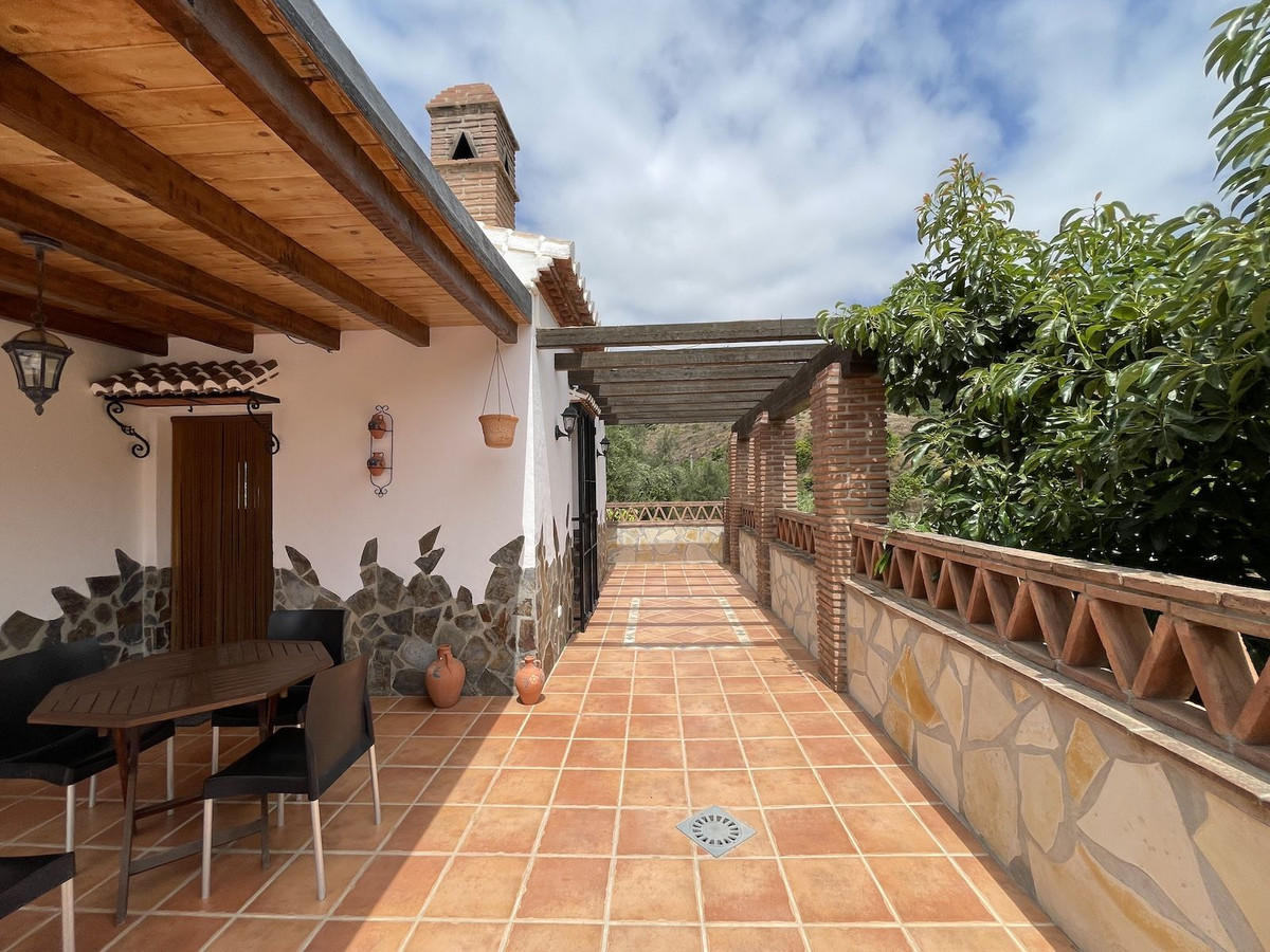 Te koop Vrijstaande Villa Costa Del Sol Frigiliana € 480.000,-