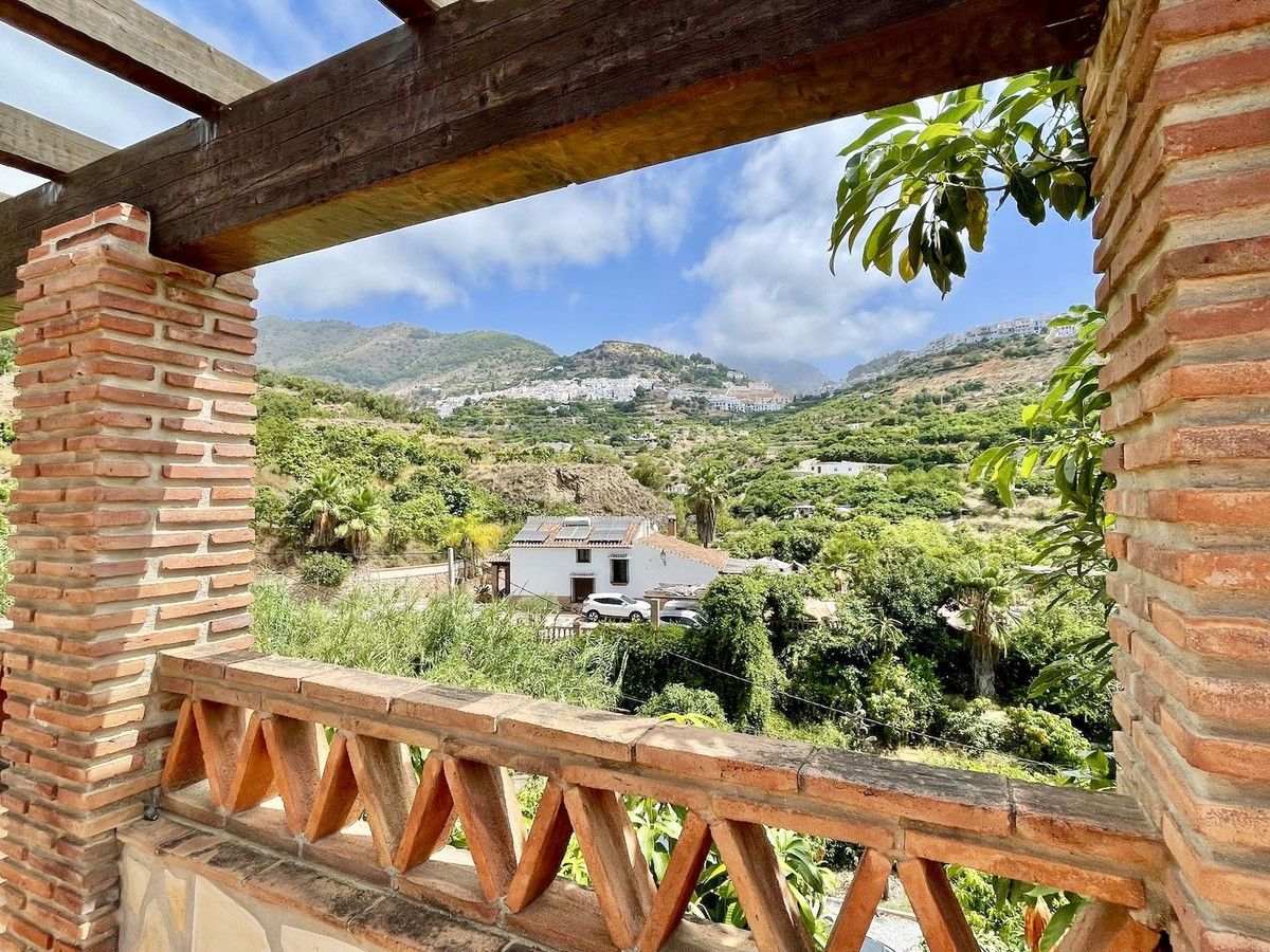 Te koop Vrijstaande Villa Costa Del Sol Frigiliana € 480.000,-