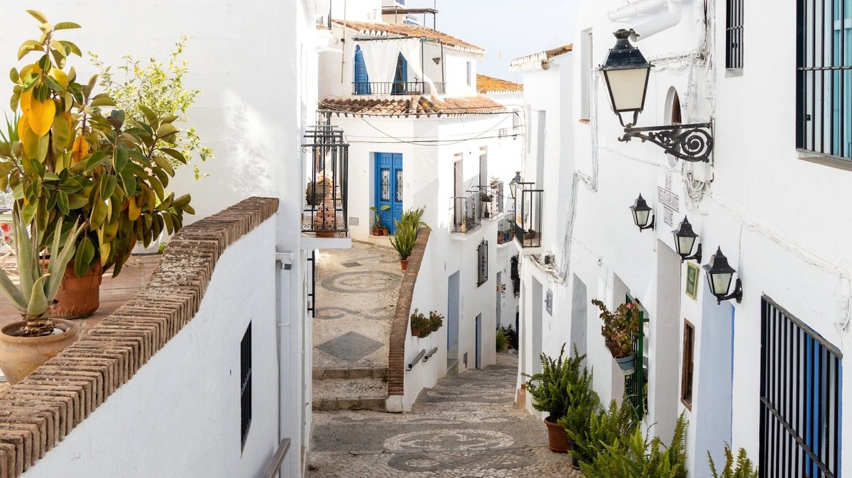 Te koop Vrijstaande Villa Costa Del Sol Frigiliana € 480.000,-