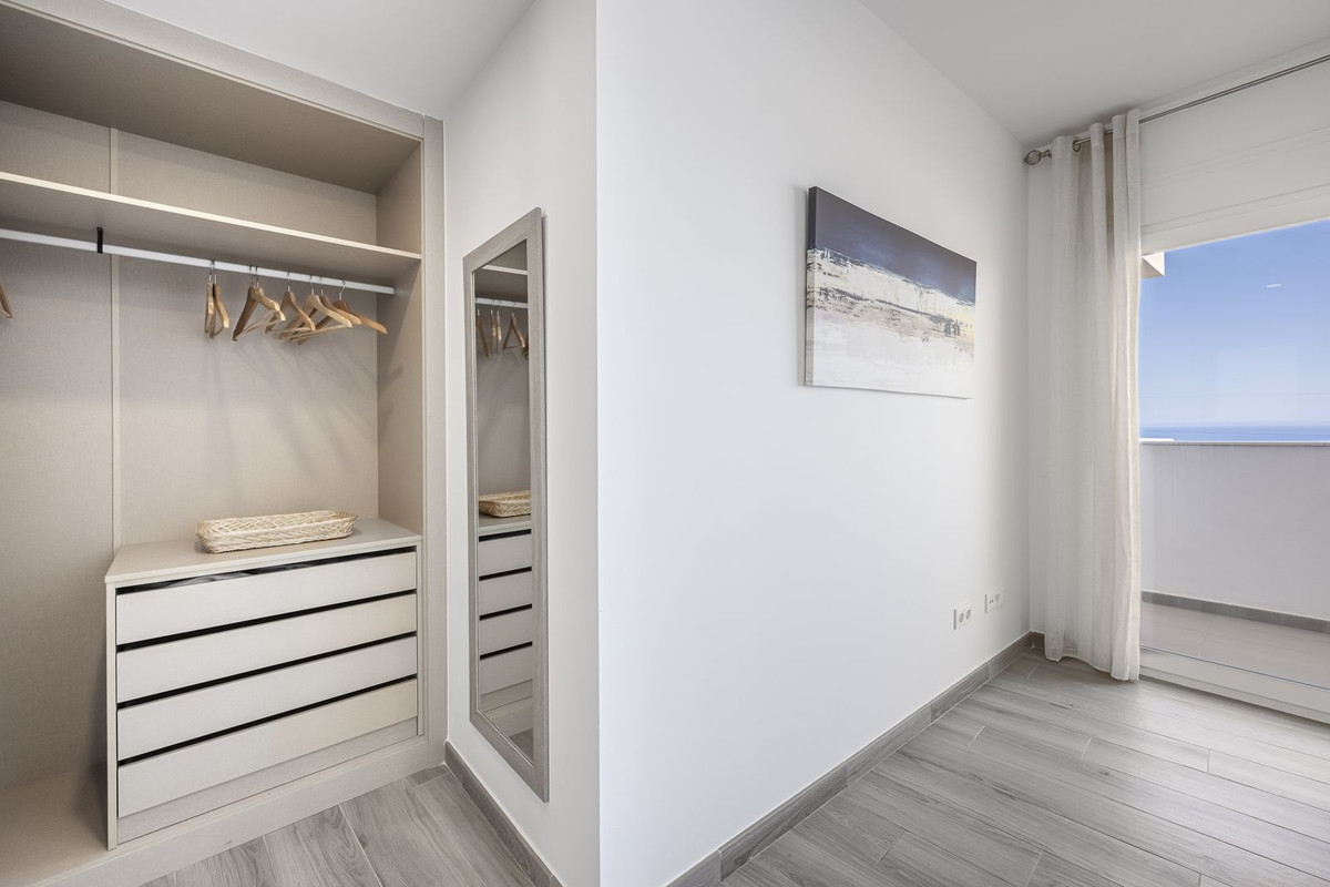 Te koop Middle Floor Apartment Costa Del Sol Rincón De La Victoria € 474.000,-