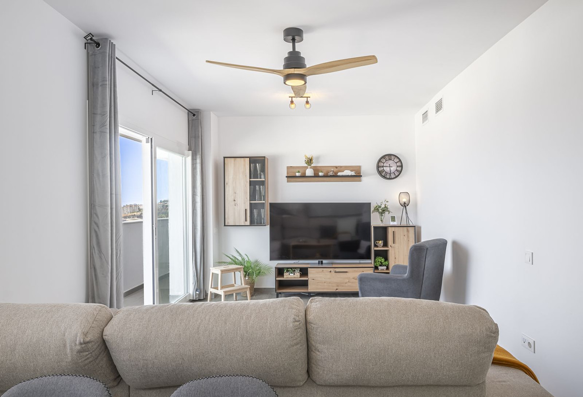 Te koop Middle Floor Apartment Costa Del Sol Rincón De La Victoria € 474.000,-