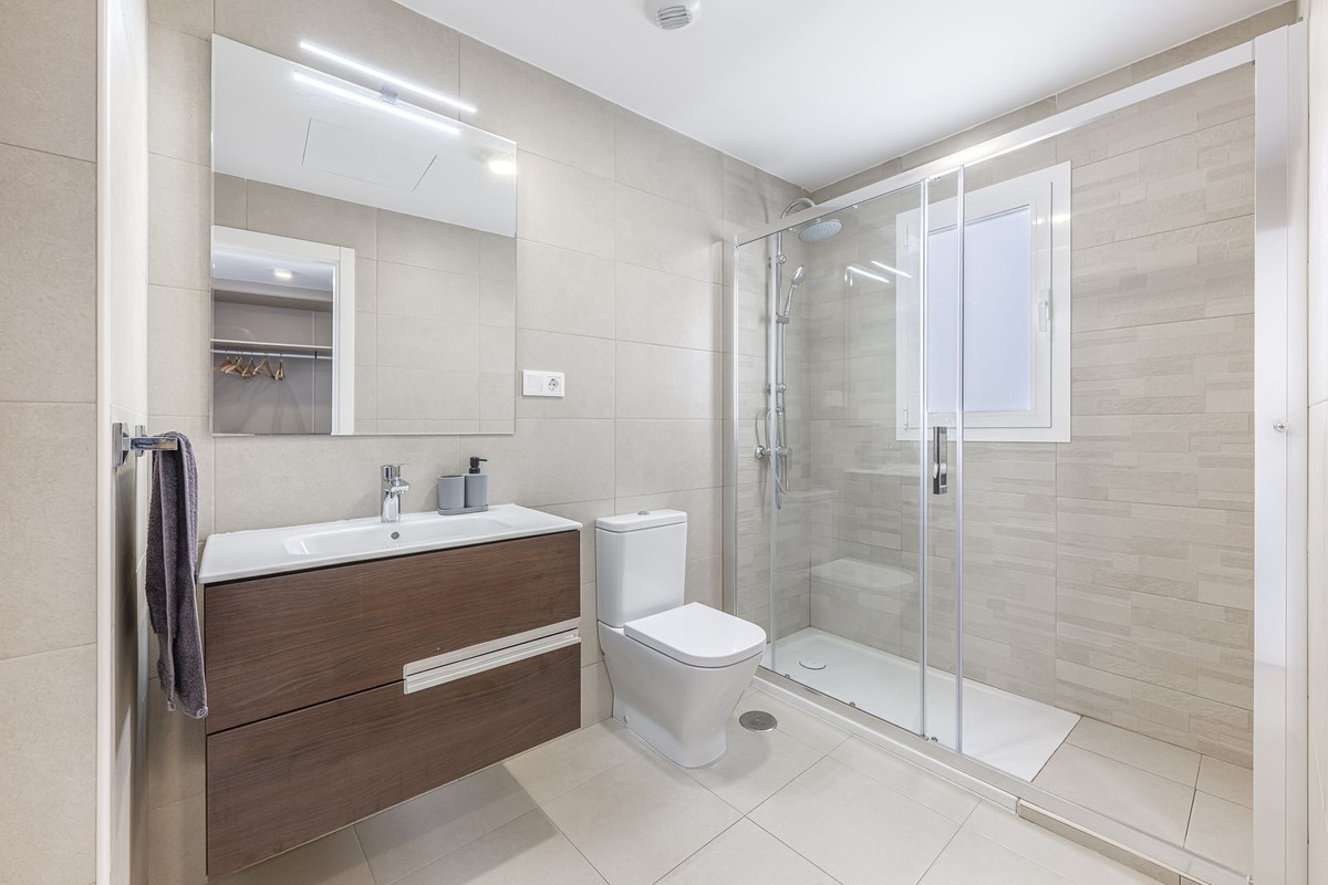 Te koop Middle Floor Apartment Costa Del Sol Rincón De La Victoria € 474.000,-