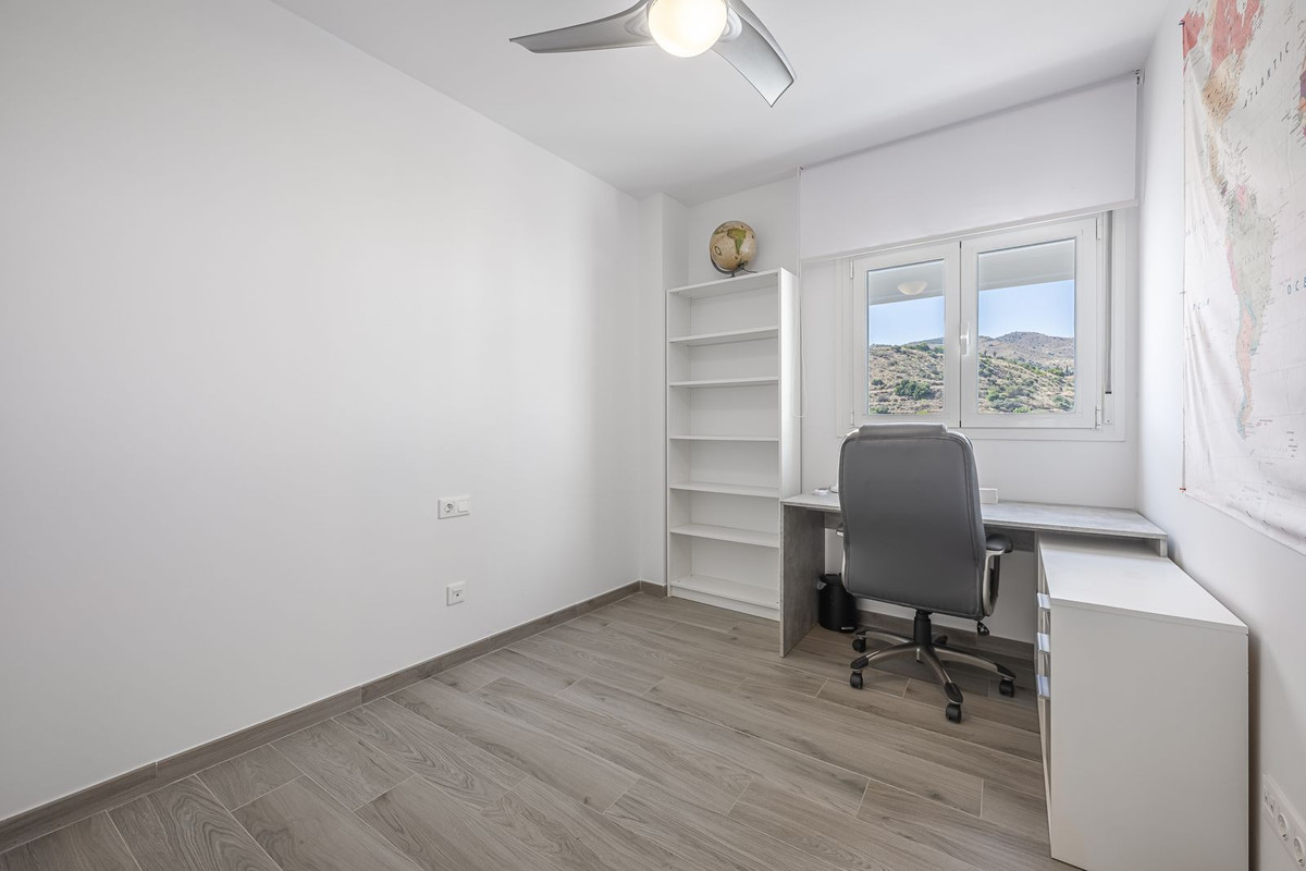 Te koop Middle Floor Apartment Costa Del Sol Rincón De La Victoria € 474.000,-