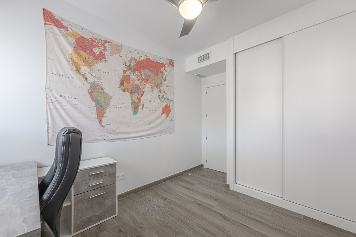 Te koop Middle Floor Apartment Costa Del Sol Rincón De La Victoria € 474.000,-