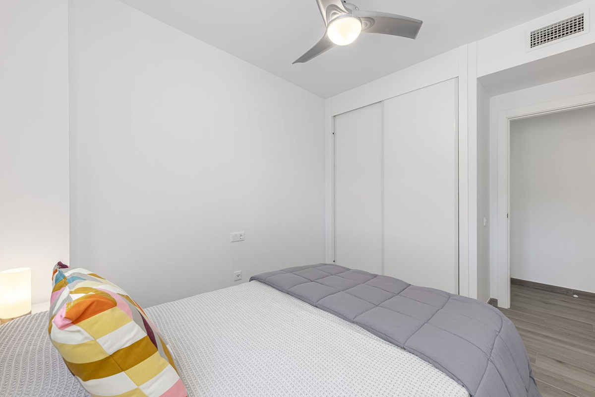 Te koop Middle Floor Apartment Costa Del Sol Rincón De La Victoria € 474.000,-