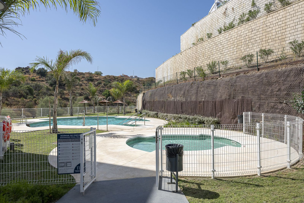 Te koop Middle Floor Apartment Costa Del Sol Rincón De La Victoria € 474.000,-