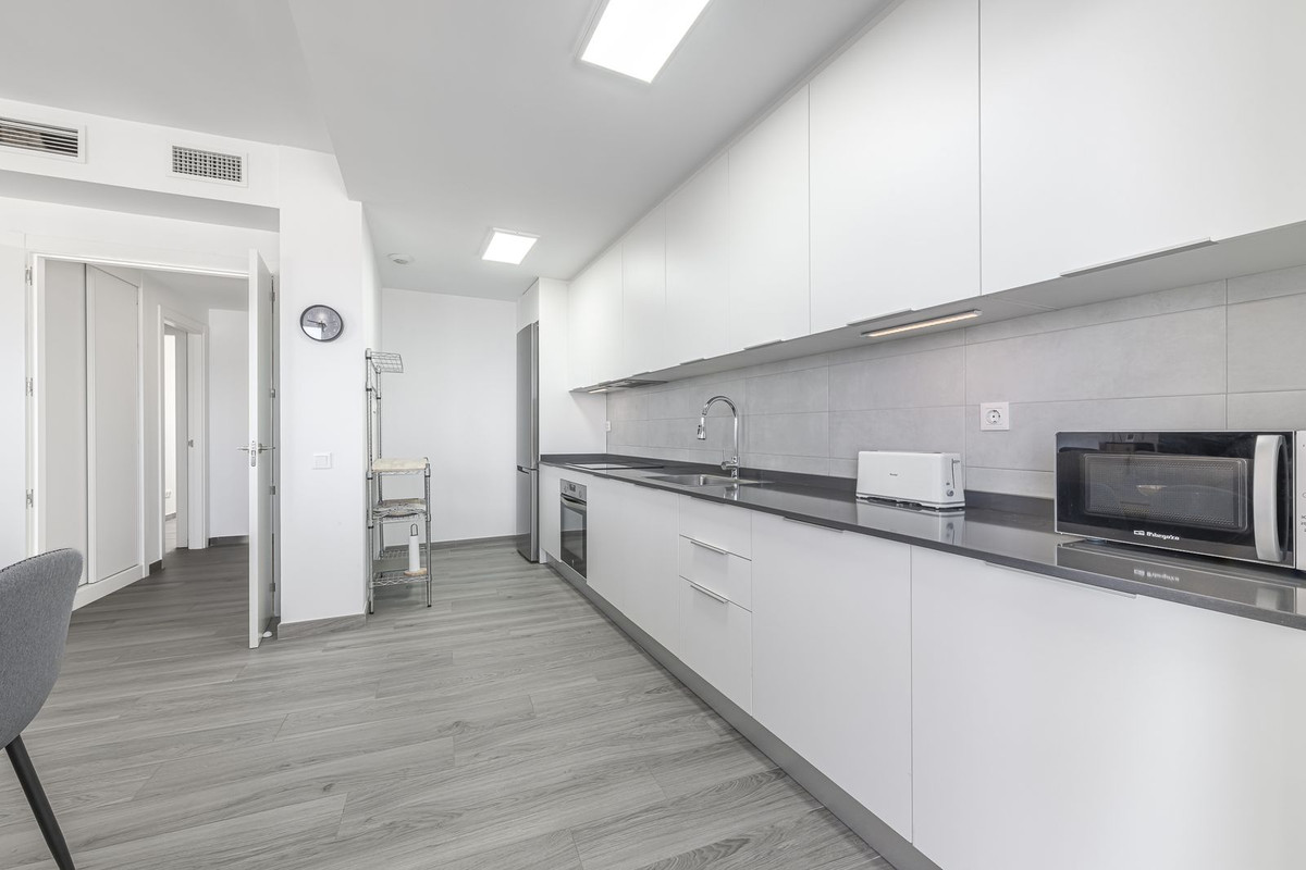 Te koop Middle Floor Apartment Costa Del Sol Rincón De La Victoria € 474.000,-