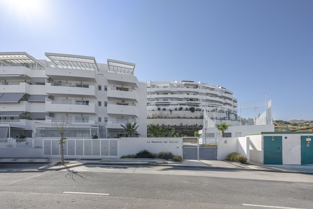 Te koop Middle Floor Apartment Costa Del Sol Rincón De La Victoria € 474.000,-