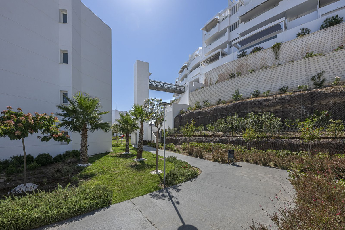 Te koop Middle Floor Apartment Costa Del Sol Rincón De La Victoria € 474.000,-