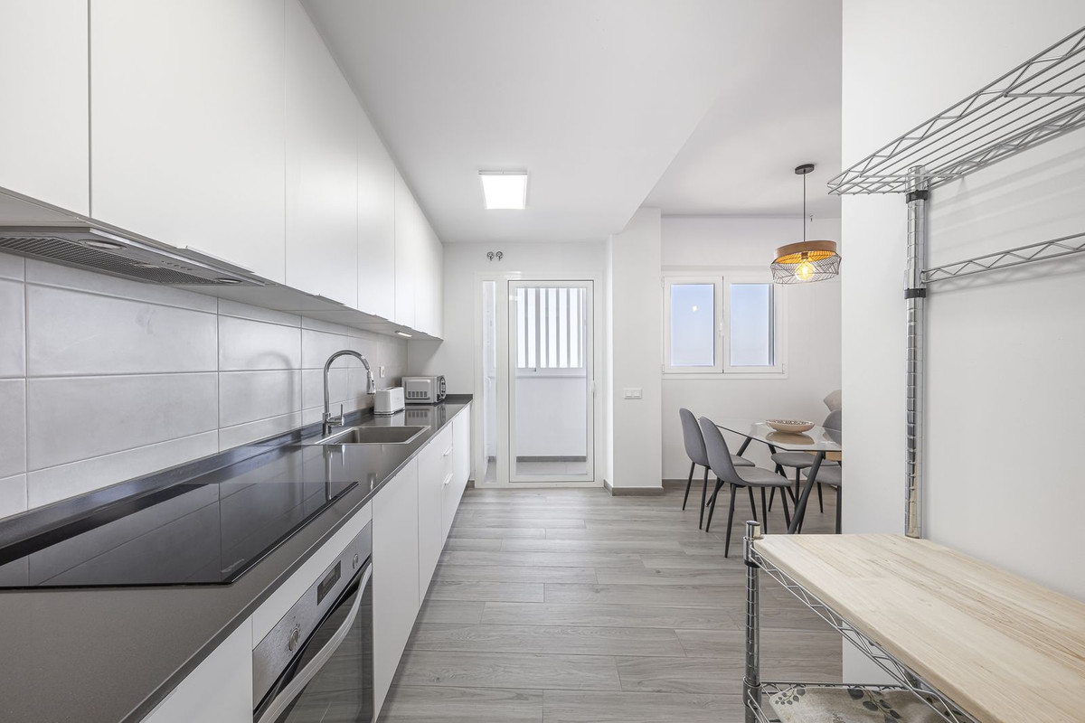 Te koop Middle Floor Apartment Costa Del Sol Rincón De La Victoria € 474.000,-