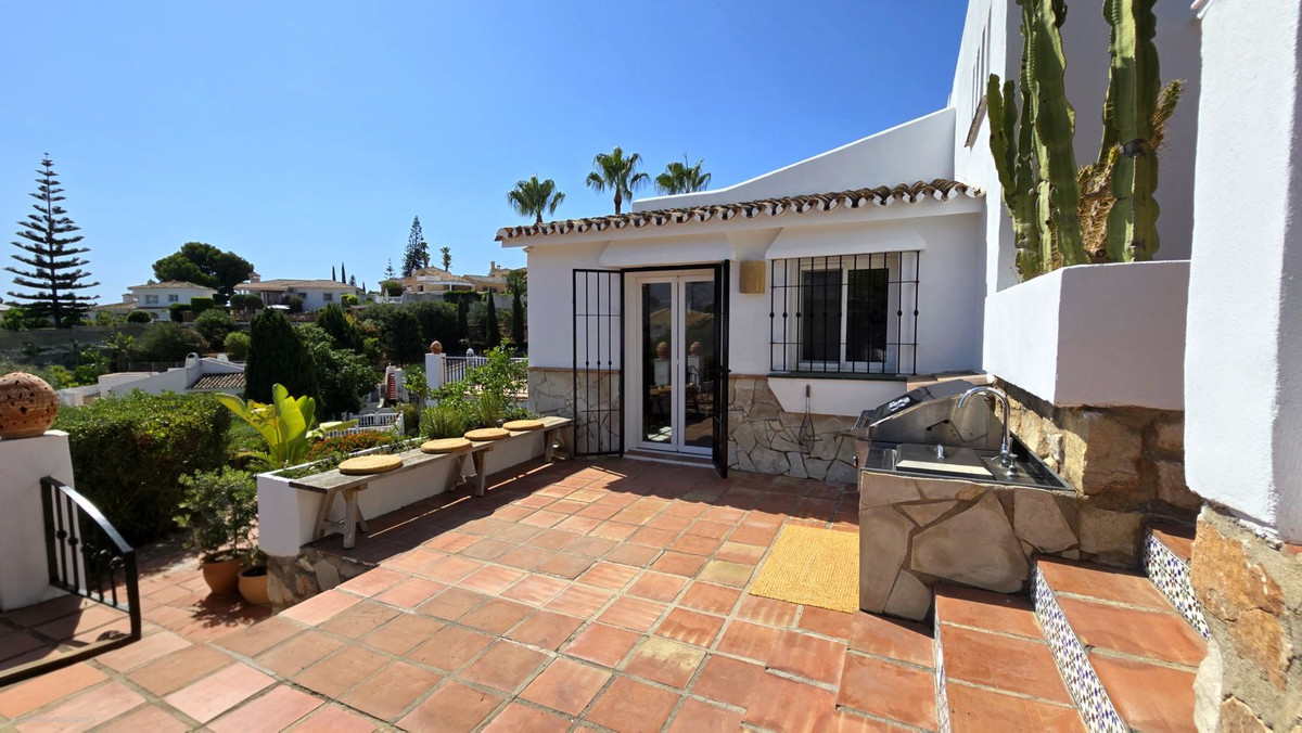Te koop Vrijstaande Villa Costa Del Sol Cerros Del Aguila € 849.000,-