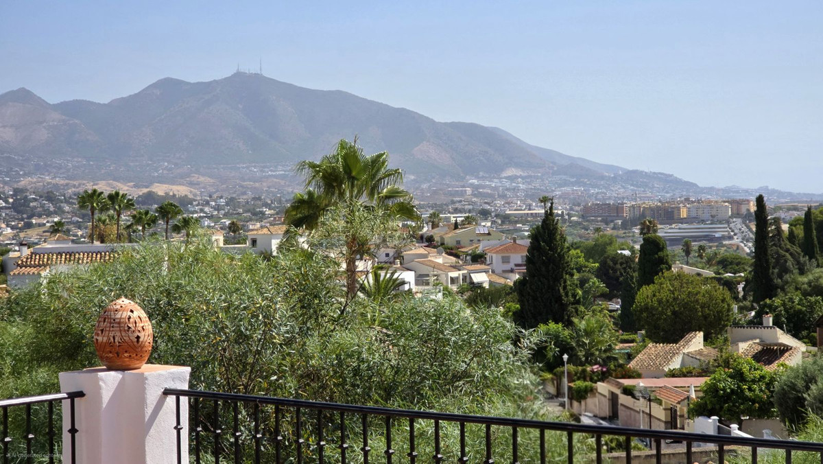 Te koop Vrijstaande Villa Costa Del Sol Cerros Del Aguila € 849.000,-