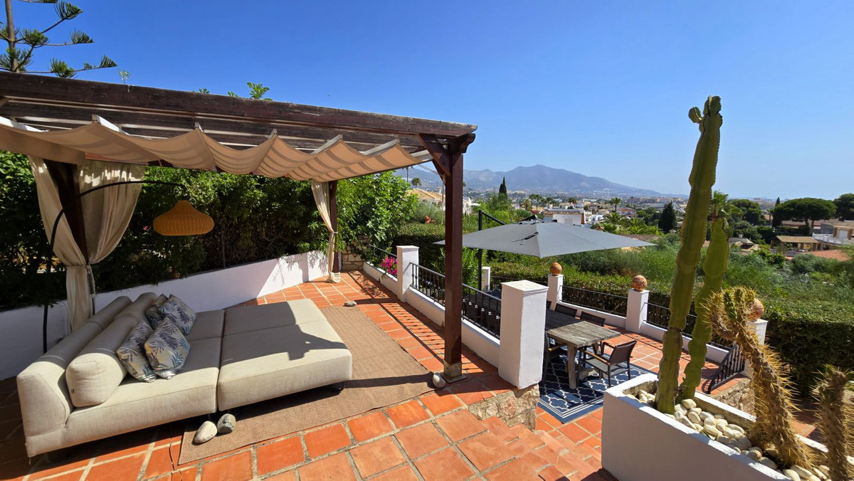 Te koop Vrijstaande Villa Costa Del Sol Cerros Del Aguila € 849.000,-