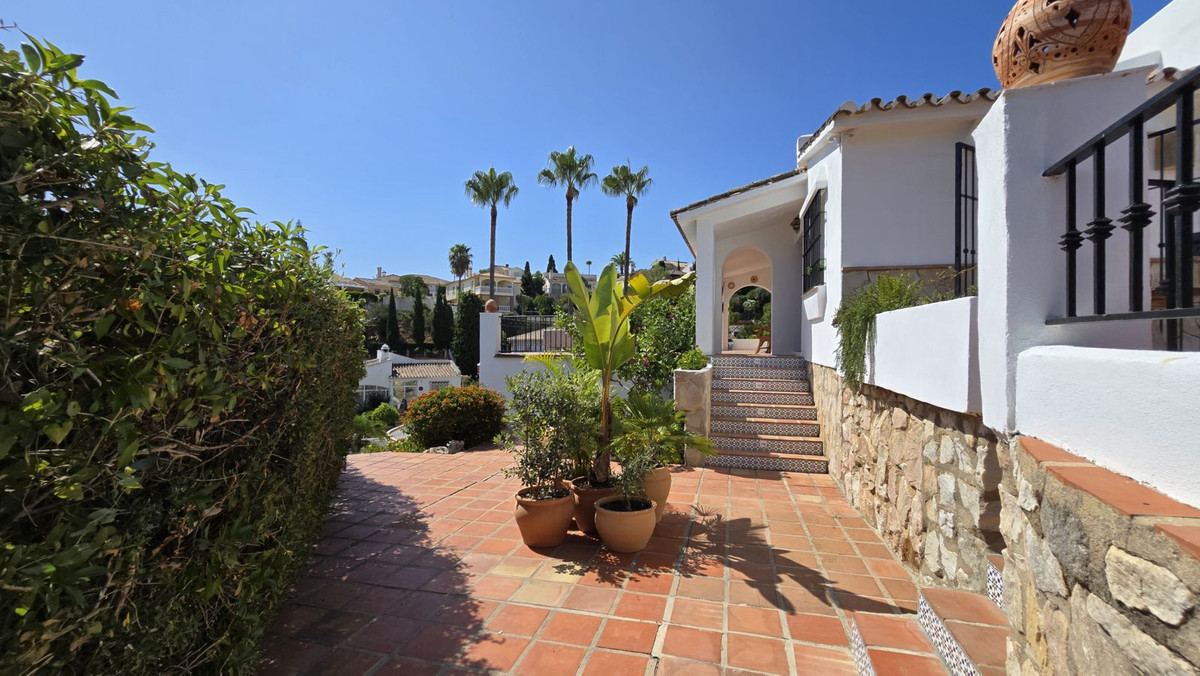 Te koop Vrijstaande Villa Costa Del Sol Cerros Del Aguila € 849.000,-