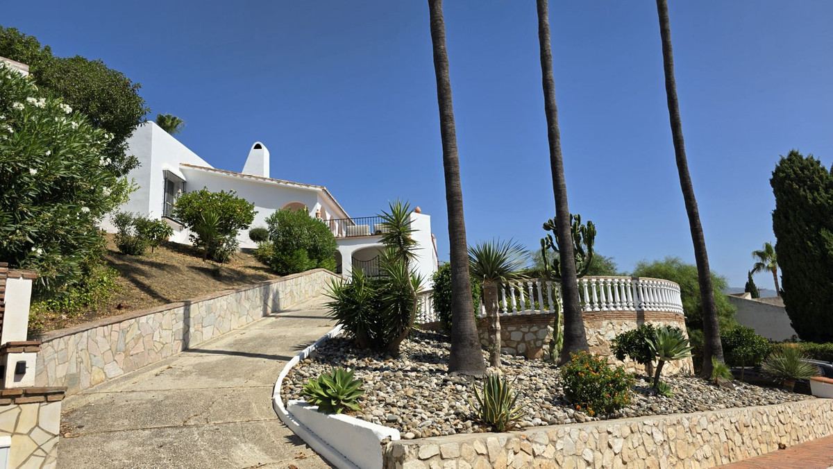 Te koop Vrijstaande Villa Costa Del Sol Cerros Del Aguila € 849.000,-
