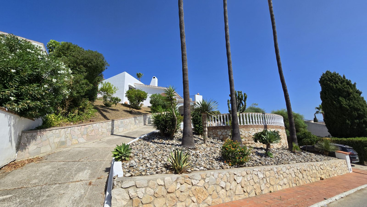 Te koop Vrijstaande Villa Costa Del Sol Cerros Del Aguila € 849.000,-