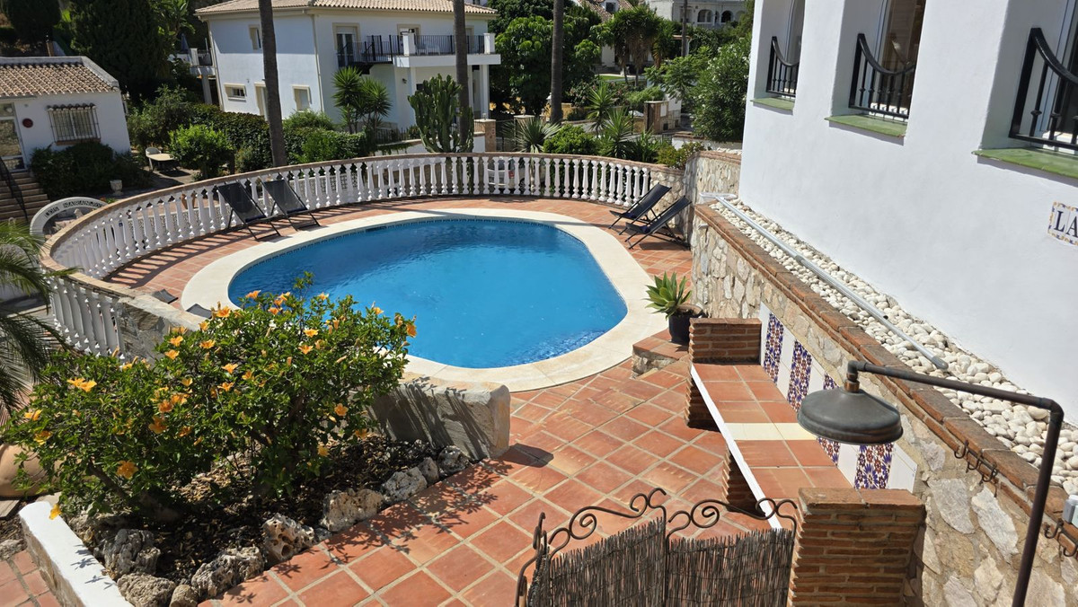 Te koop Vrijstaande Villa Costa Del Sol Cerros Del Aguila € 849.000,-