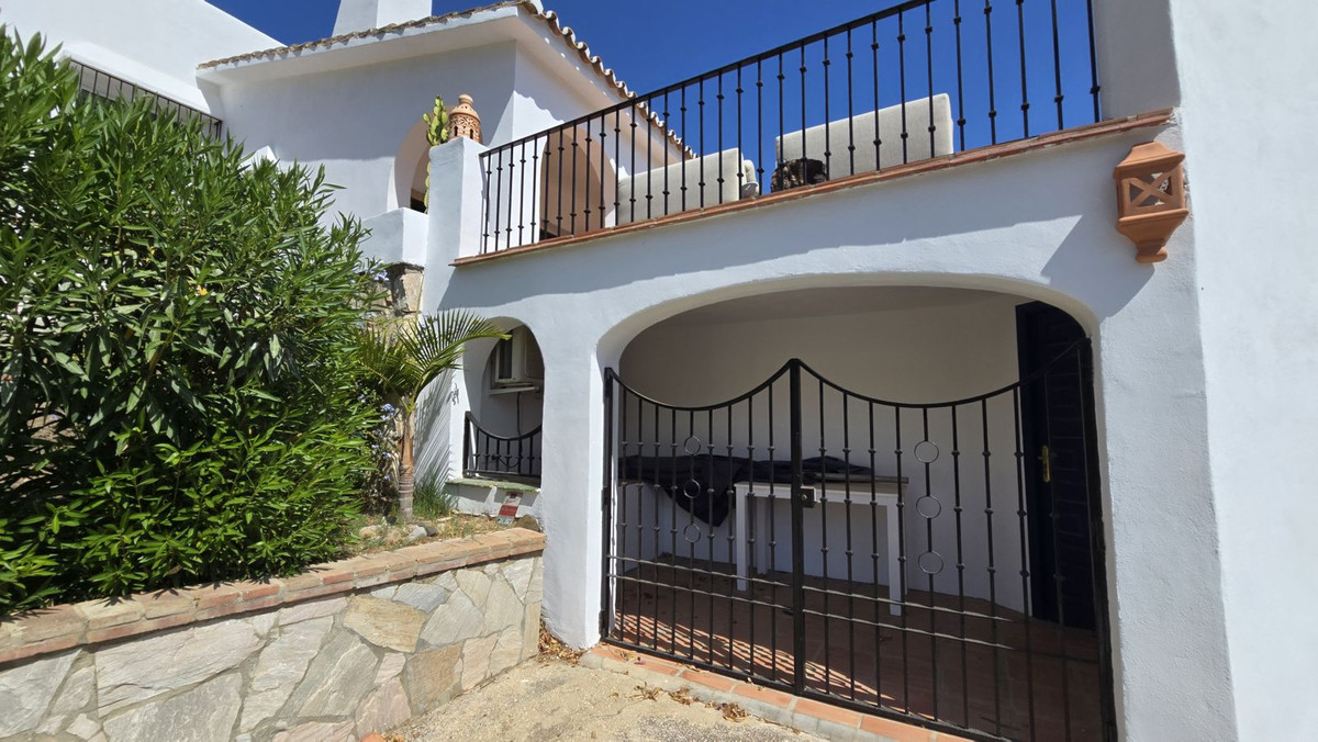 Te koop Vrijstaande Villa Costa Del Sol Cerros Del Aguila € 849.000,-