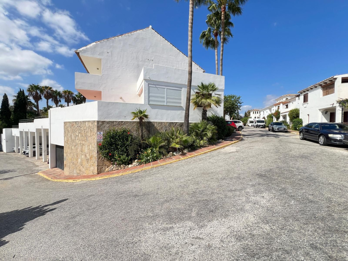 Te koop Herenhuis Costa Del Sol Estepona € 875.000,-