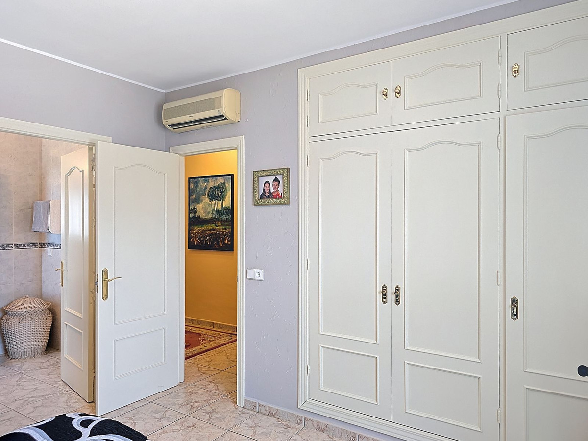 Te koop Vrijstaande Villa Costa Del Sol Arenas € 495.000,-