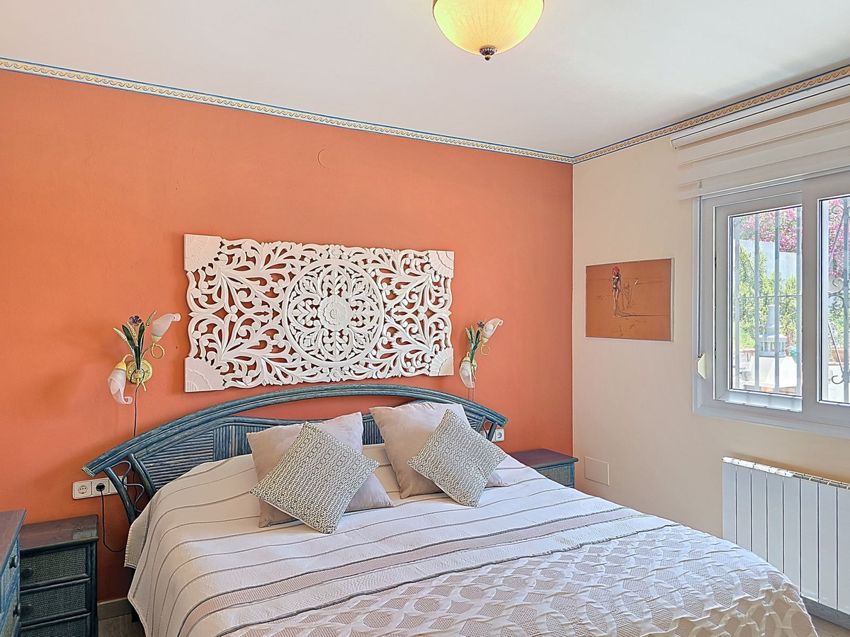 Te koop Vrijstaande Villa Costa Del Sol Arenas € 495.000,-