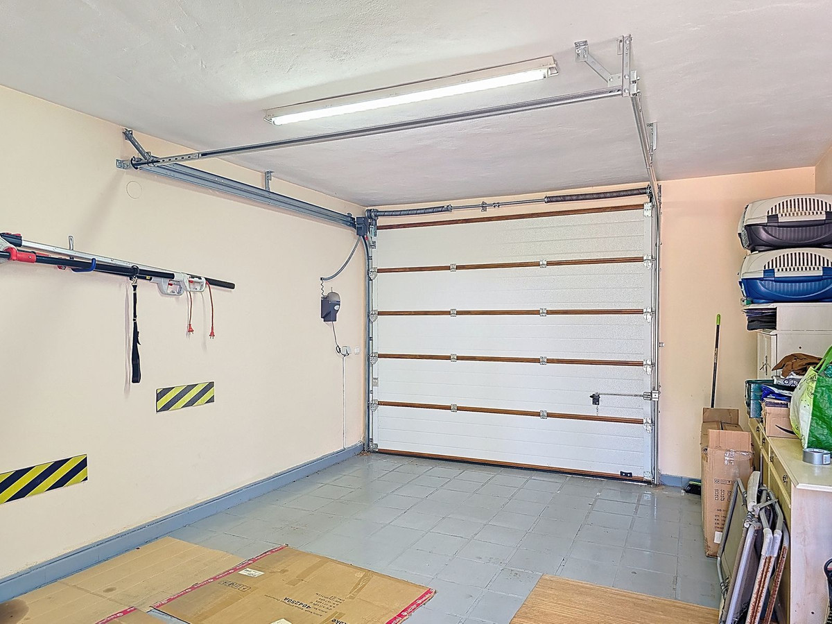 Te koop Vrijstaande Villa Costa Del Sol Arenas € 495.000,-