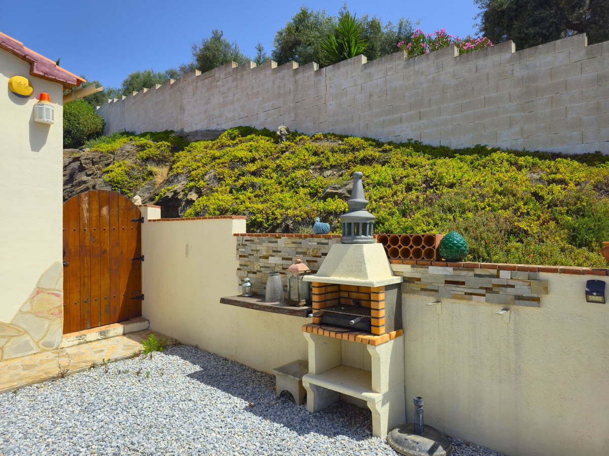 Te koop Vrijstaande Villa Costa Del Sol Arenas € 495.000,-