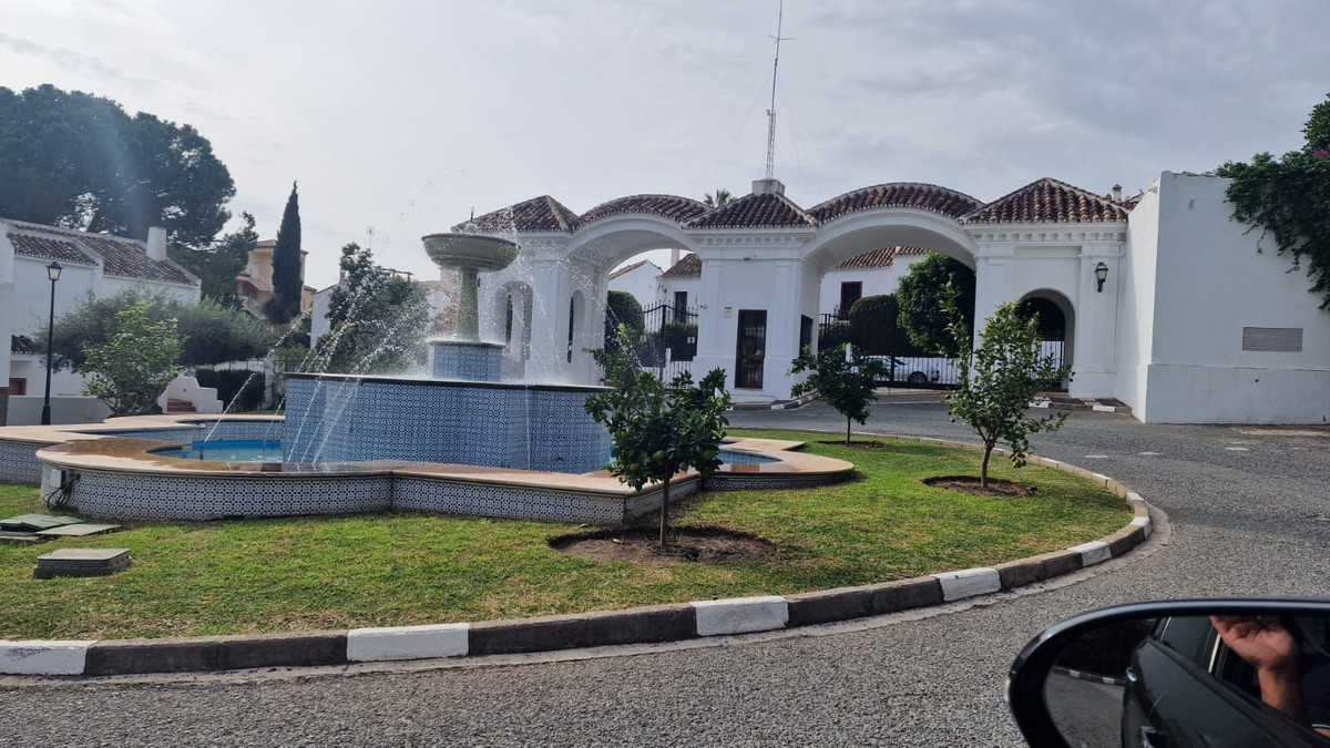 Te koop Middle Floor Apartment Costa Del Sol Nueva Andalucía € 395.000,-