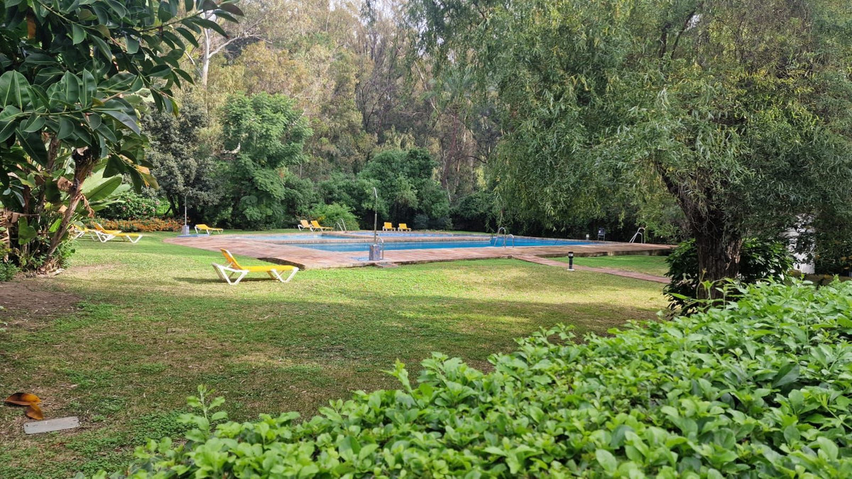 Te koop Middle Floor Apartment Costa Del Sol Nueva Andalucía € 395.000,-