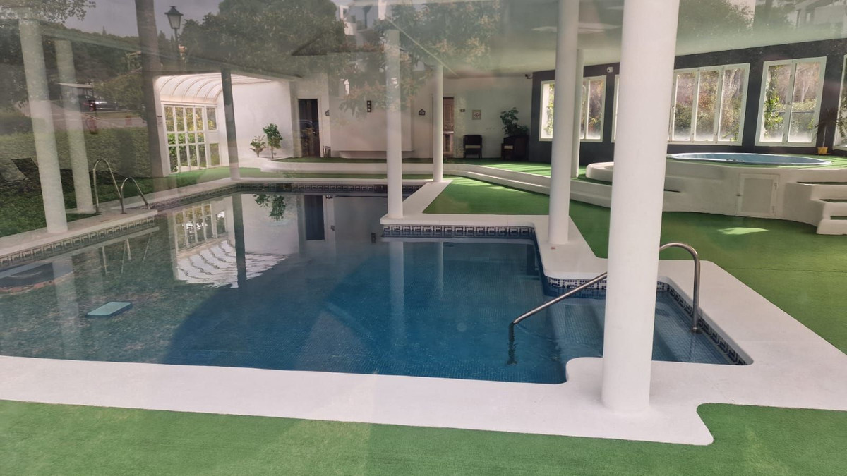 Te koop Middle Floor Apartment Costa Del Sol Nueva Andalucía € 395.000,-