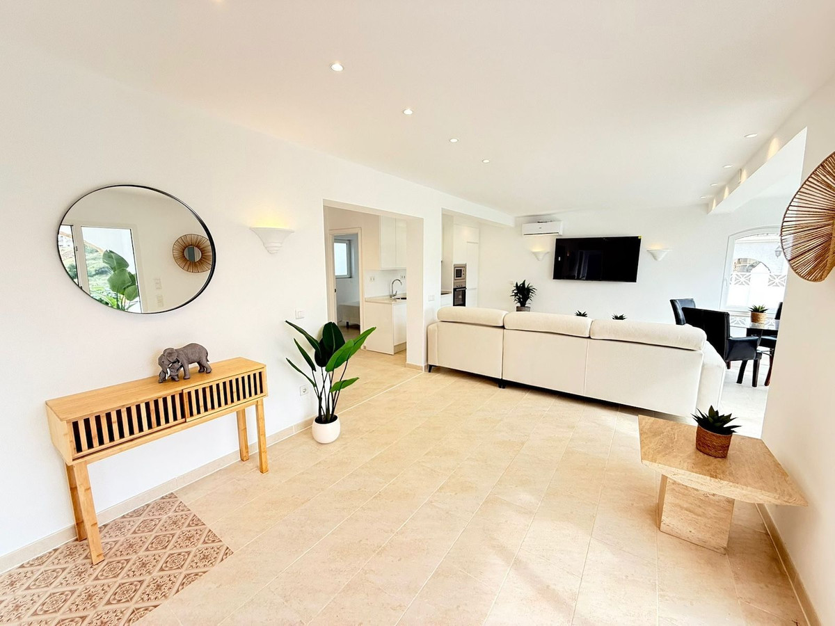 Te koop Vrijstaande Villa Costa Del Sol Torrox Costa € 475.000,-