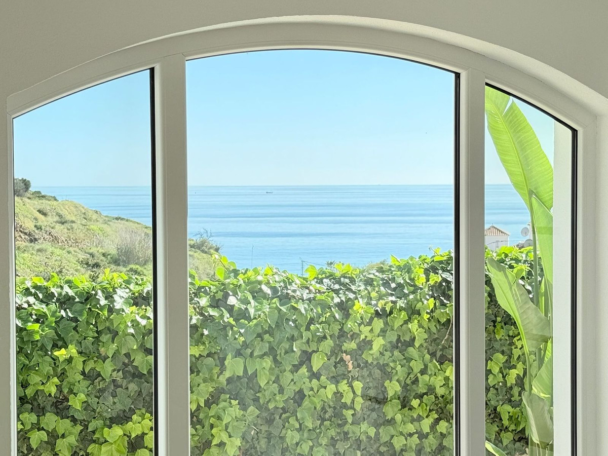 Te koop Vrijstaande Villa Costa Del Sol Torrox Costa € 475.000,-