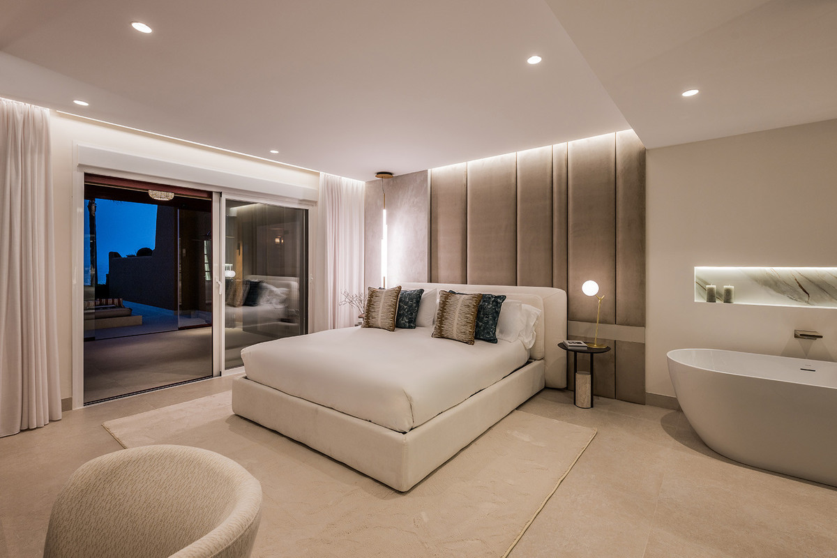 Te koop Gelijkvloers appartement Costa Del Sol Estepona € 3.995.000,-