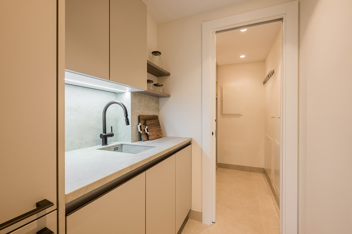 Te koop Gelijkvloers appartement Costa Del Sol Estepona € 3.995.000,-