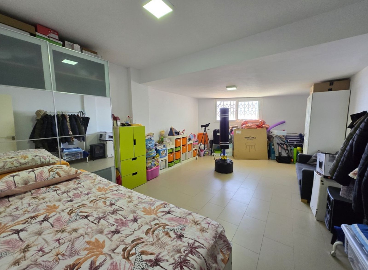 Te koop Herenhuis Costa Del Sol Torrox Costa € 360.000,-