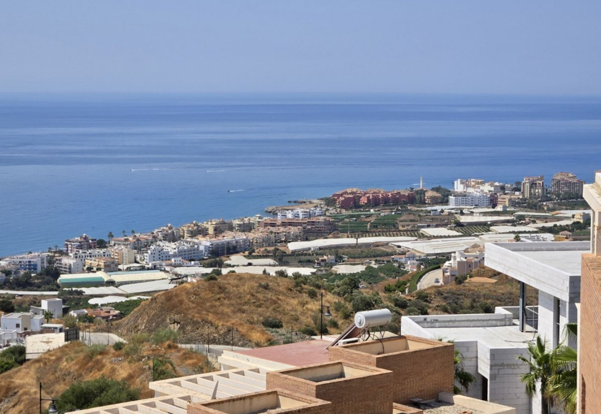 Te koop Herenhuis Costa Del Sol Torrox Costa € 360.000,-